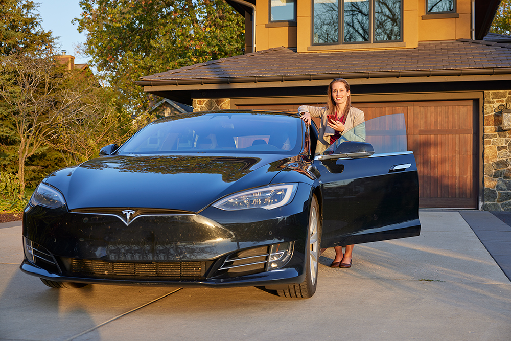 Jessica Bekker participates in MGE’s Charge Ahead program, which allows MGE to shift participating customers’ electric vehicle (EV) charging to periods when there’s less traffic on the grid.