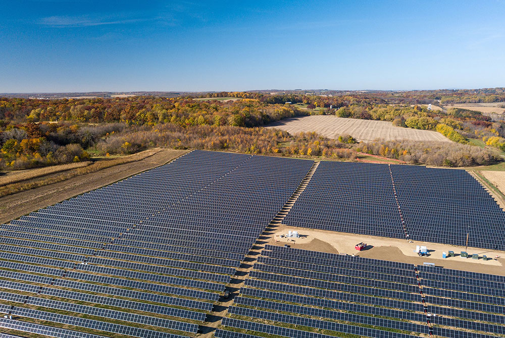 Drone shot of MGE’s 6-megawatt Strix Solar project