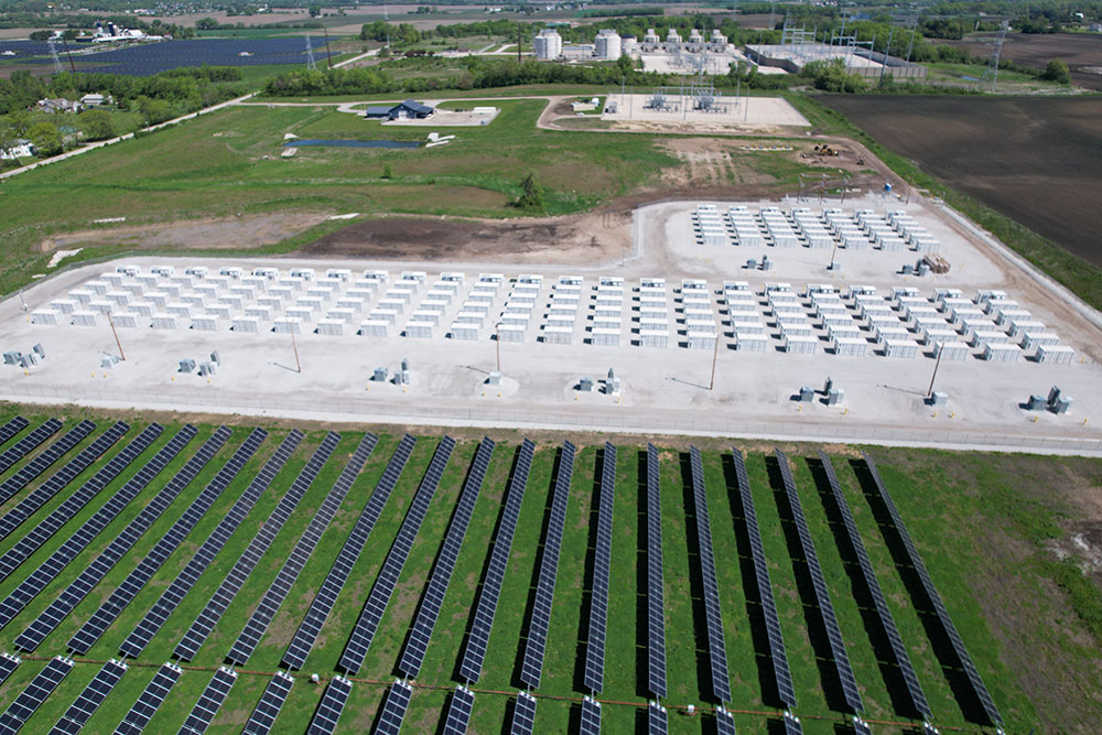 Aerial view of battery storage and solar array at Paris Solar-Battery Park in Kenosha County